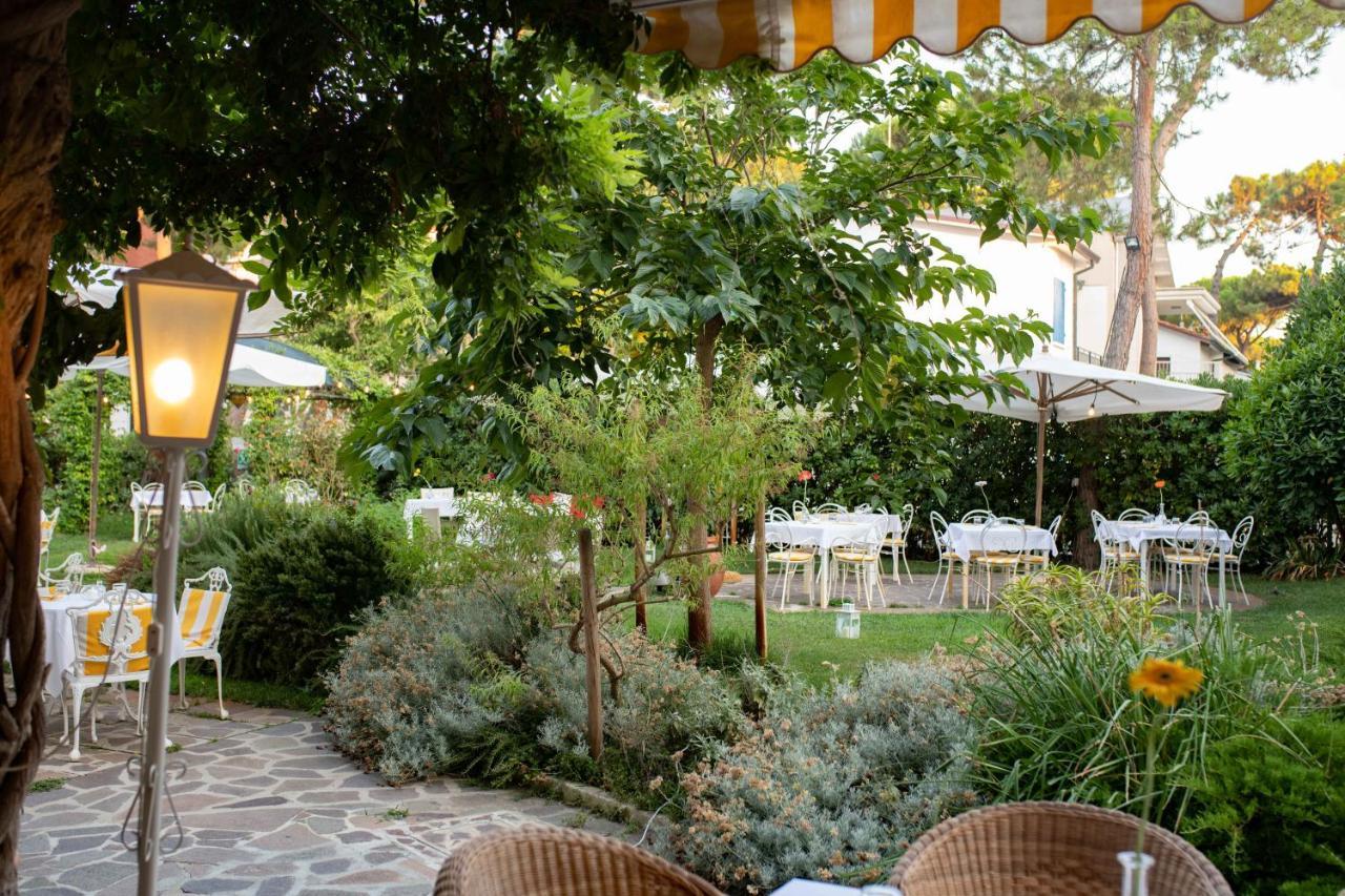Villa Arizona Milano Marittima Kültér fotó